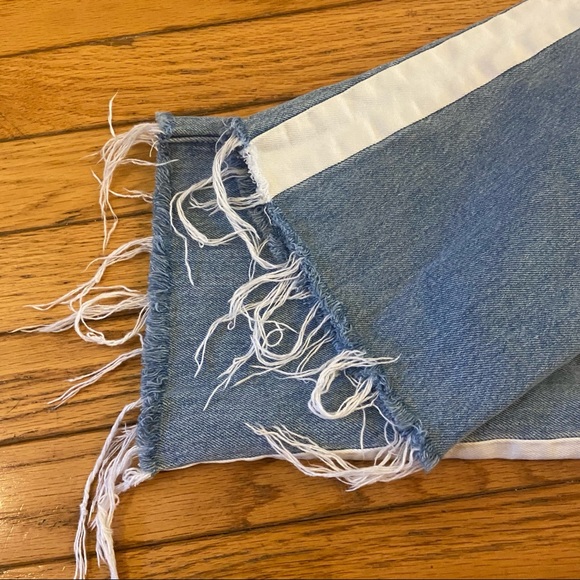 FRAME Le Crop Mini Boot Jeans - Picture 9 of 12